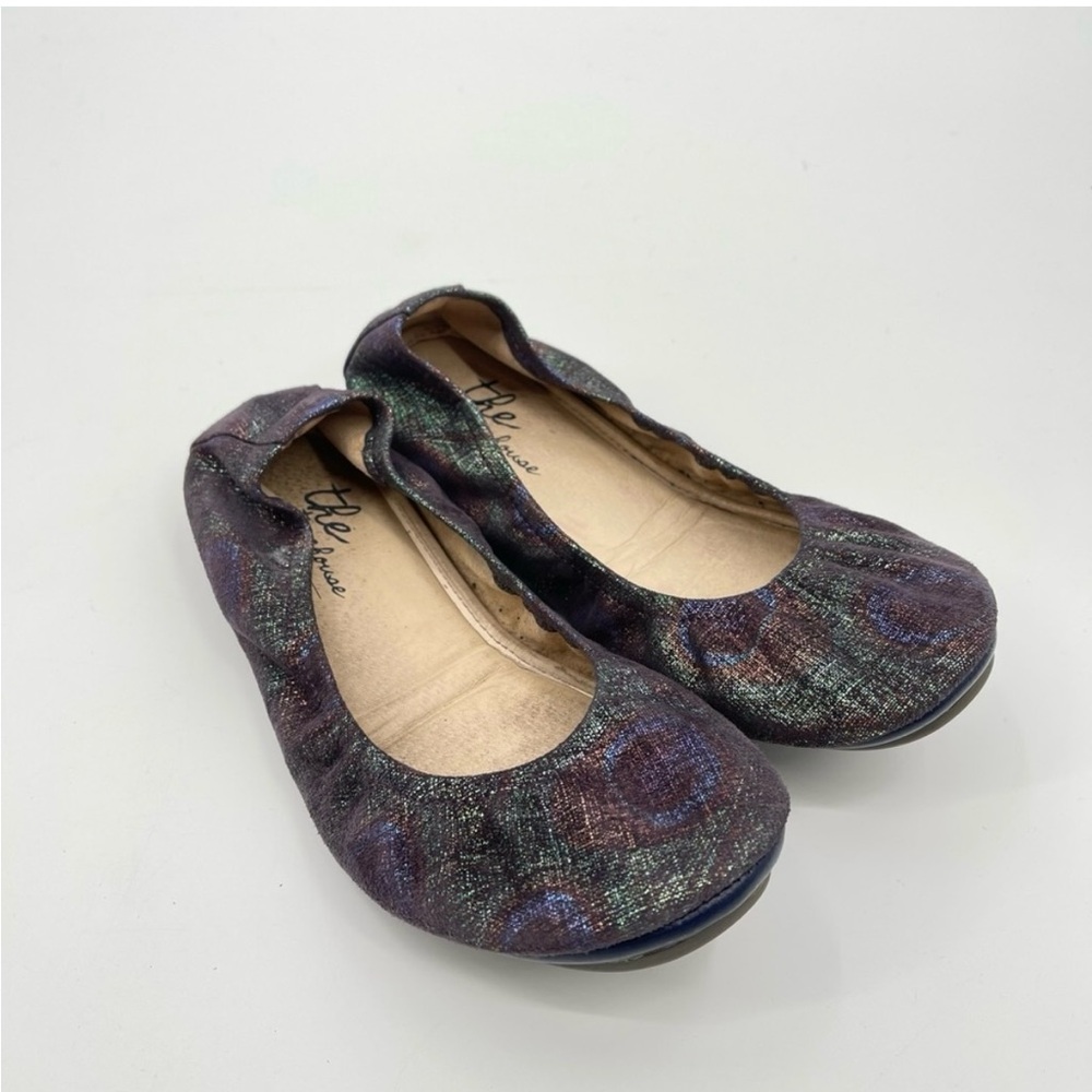 Storehouse Flats Size 8. Color Peacock. Leather flat